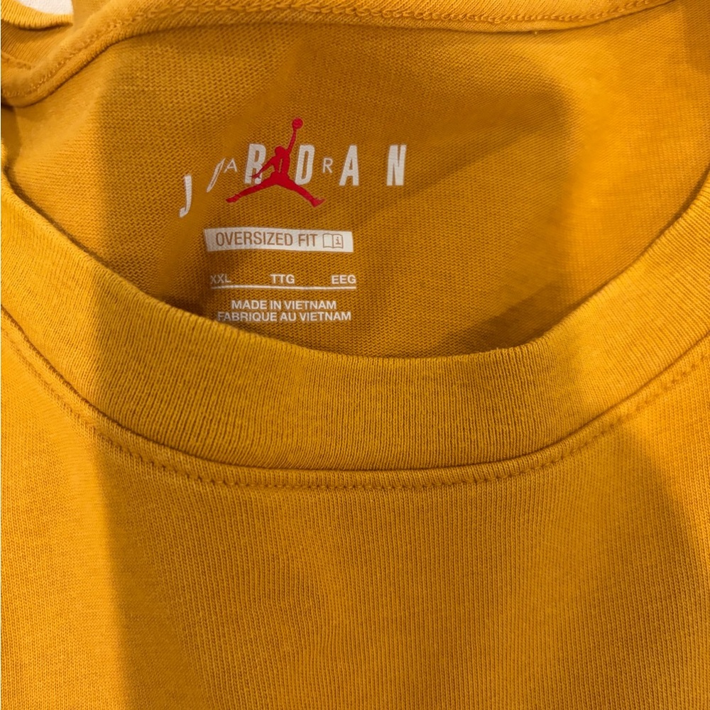 Jordan Men's Yellow t shirt